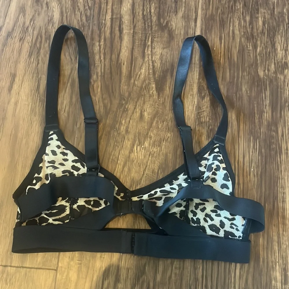 Unif leopard cutout bra - Picture 2 of 3